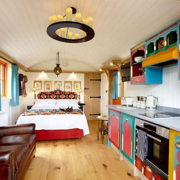 Hornington Manor Luxury Shepherd Huts Сasa de vacaciones *